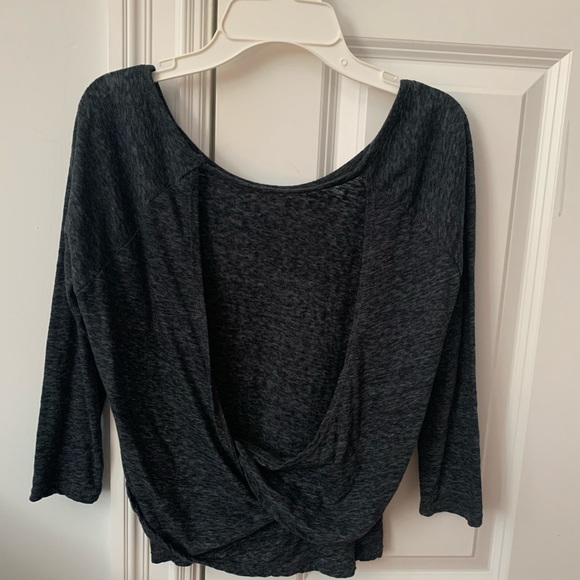 Open Back Longsleeve and sweaters - Picture 2 of 4